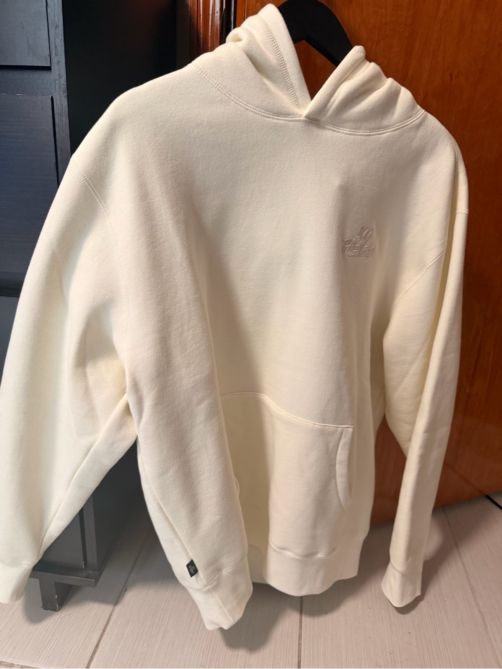 100 thieves Cream Hooded Pullover Sweatshirt